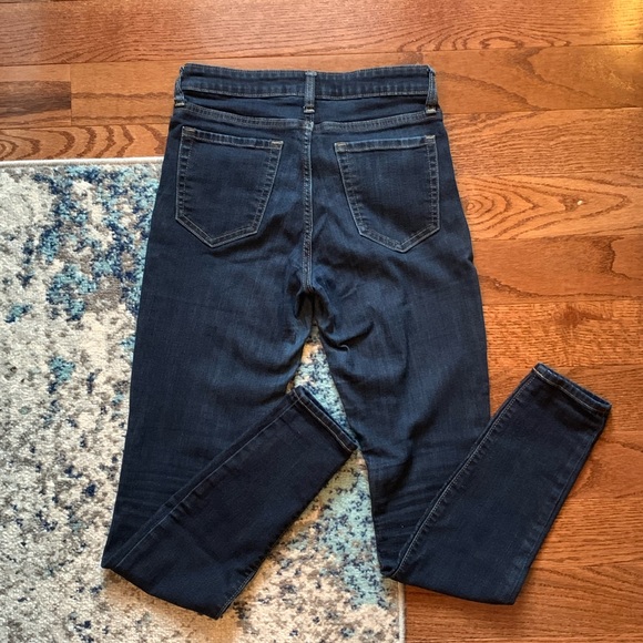 GAP Skinny Jeans - Picture 2 of 6